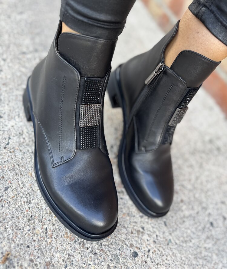 Loretta Vitale C9627