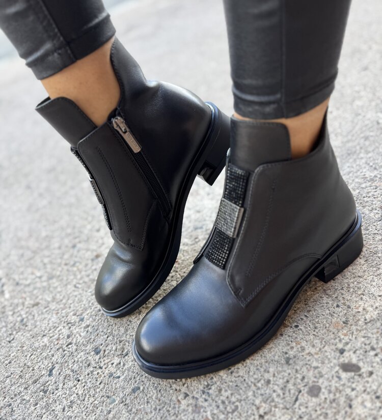 Loretta Vitale C9627