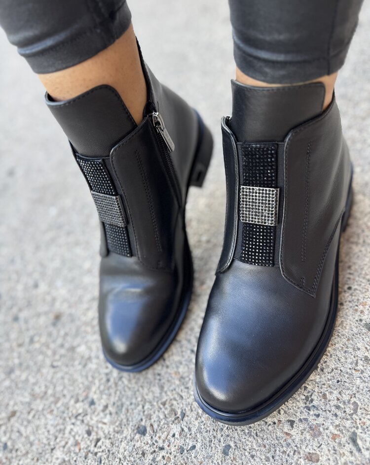 Loretta Vitale C9627