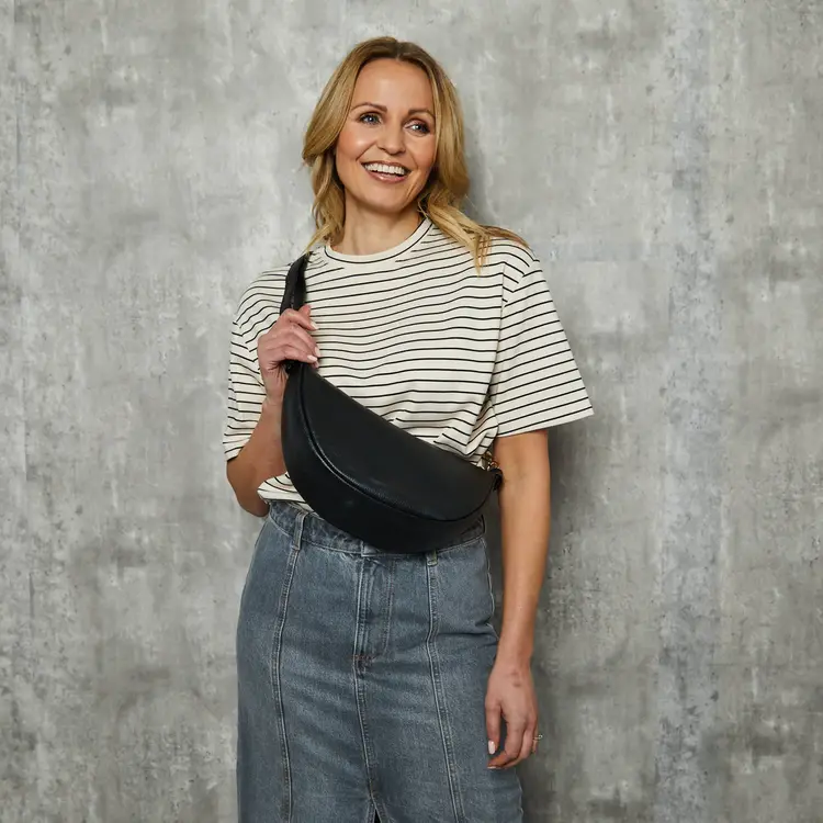 Elie Beaumont Hobo Bag Black