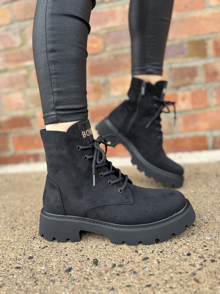 Lloyd & Pryce Gonzalez