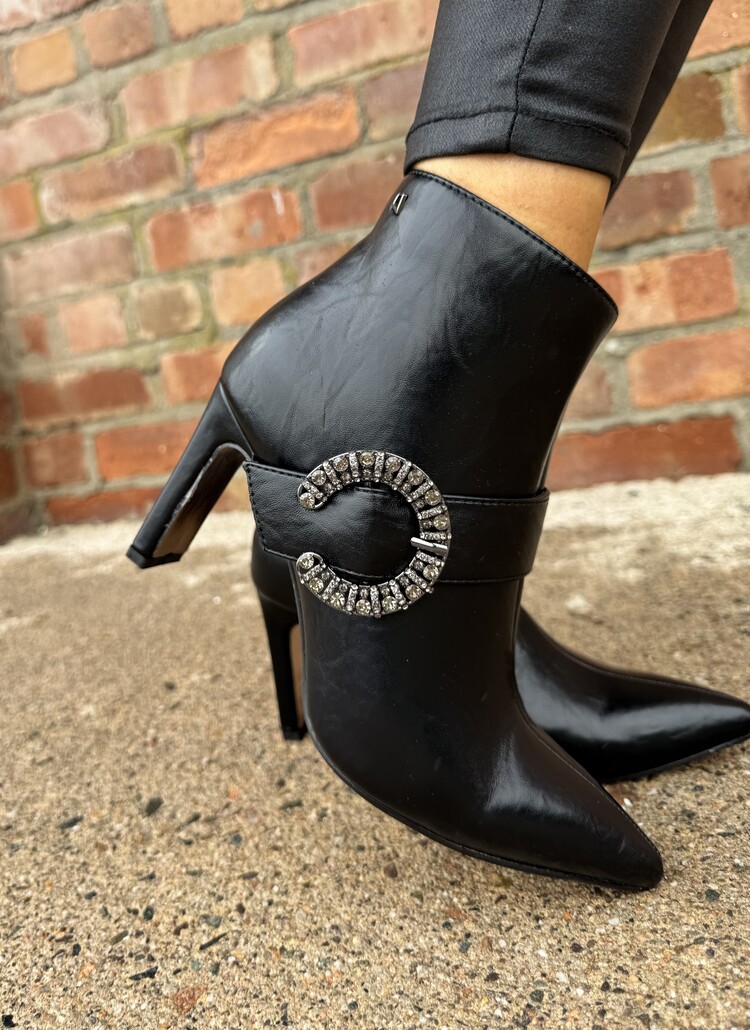 Una Healy Perfect Match