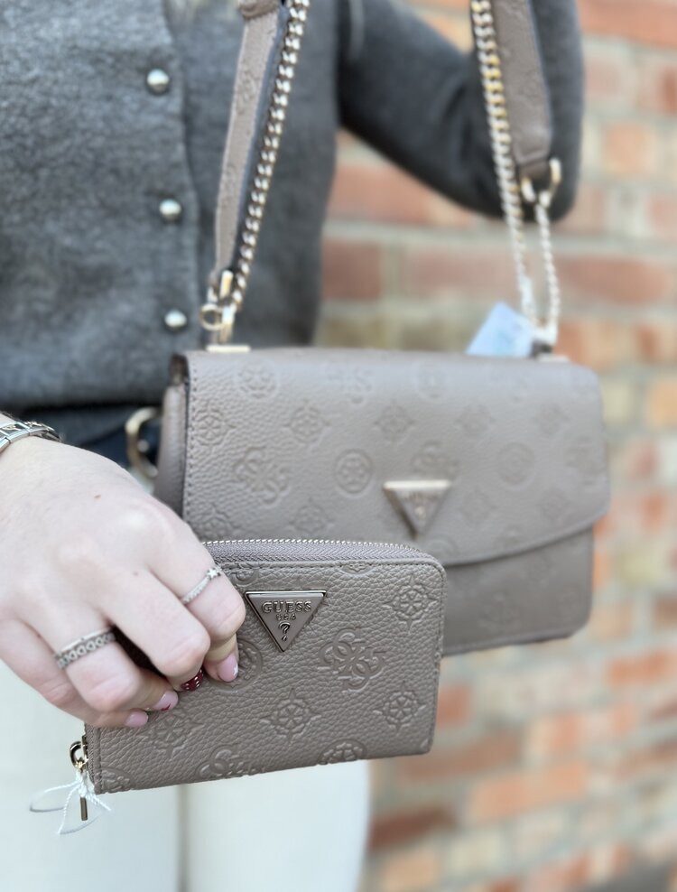 Guess Cresidia II Convert Xbody Flap