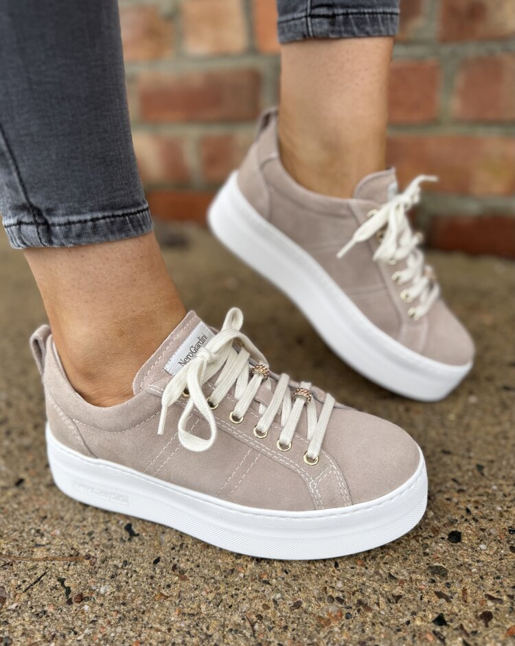 Nero Giardini E615310D