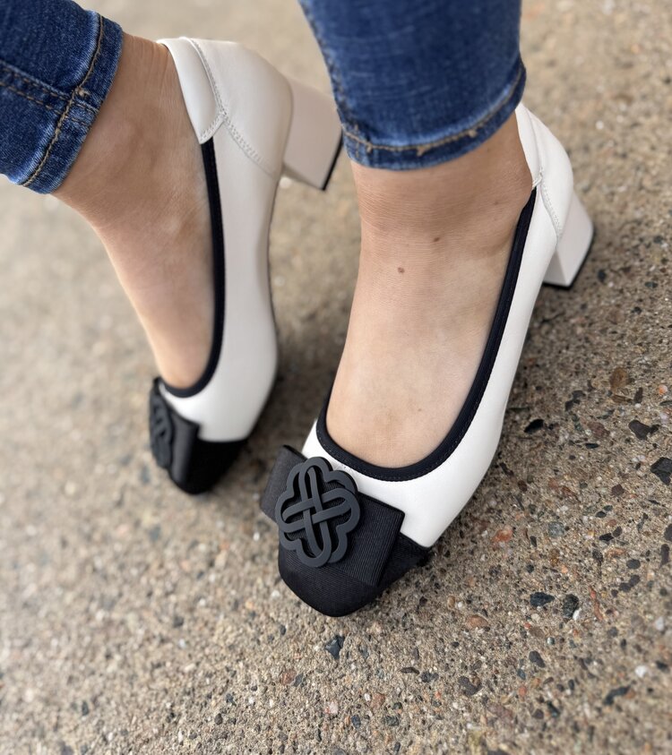 Loretta Vitale W5341