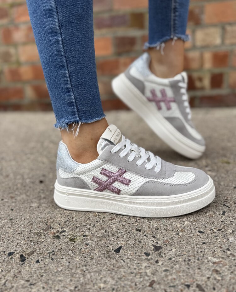 Another Trend A035 8438