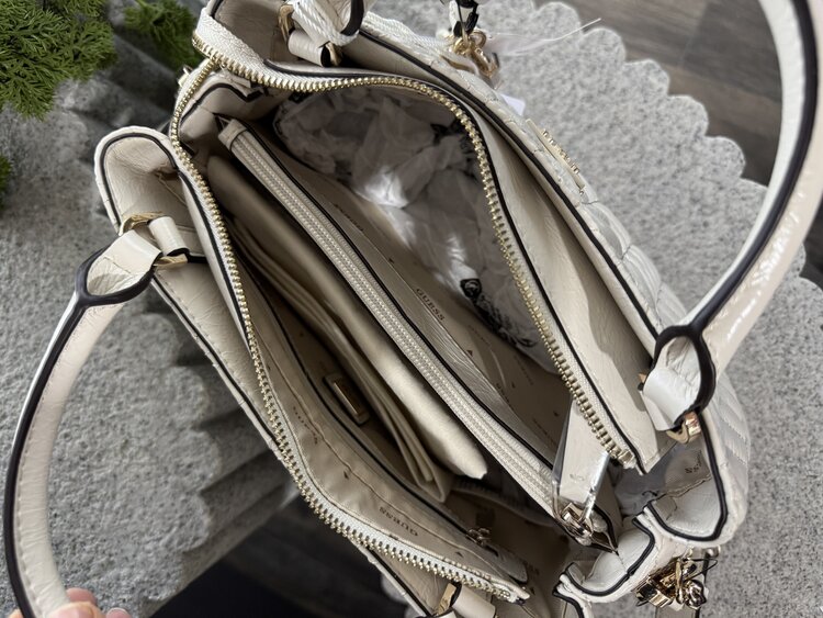 Guess Cheryl Triple Comp Satchel