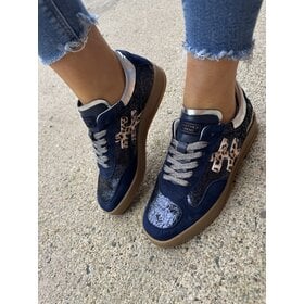 Another Trend A034 8727