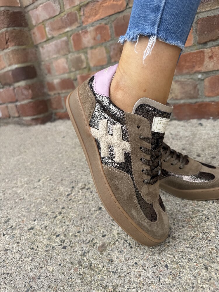 Another Trend A032 8715