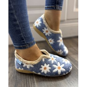 Lunar Daisy