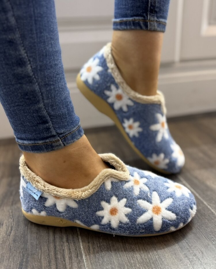 Lunar Daisy