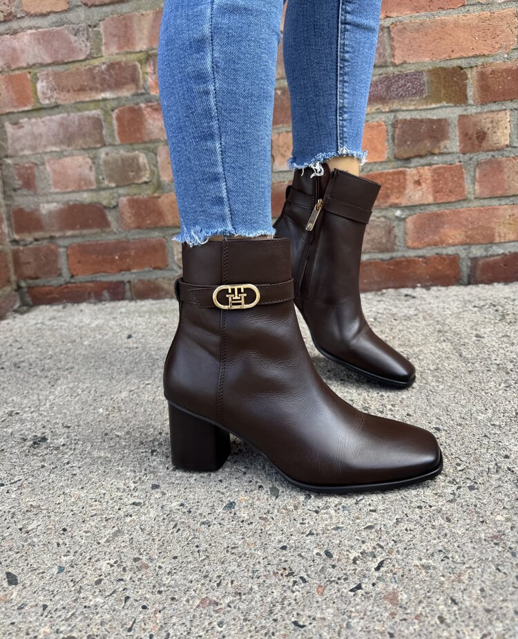 Tommy Hilfiger TH Strap Leather Block Heel Boot