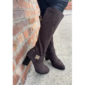 Zanni & Co Shaji
