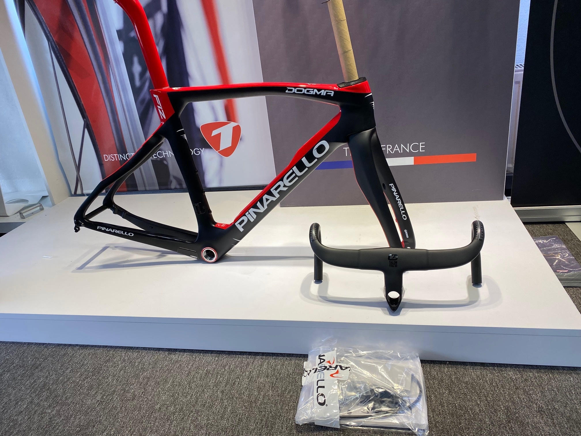 harga frame pinarello dogma f12