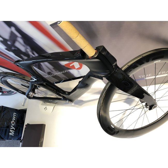 Pinarello Bolide TR+ triathlon Frame set inc. Aerobar