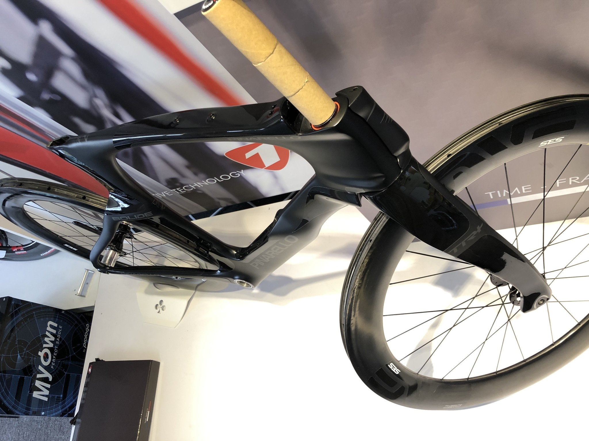 Pinarello Bolide TR+ triathlon Frame set inc. Aerobar | Order here ...