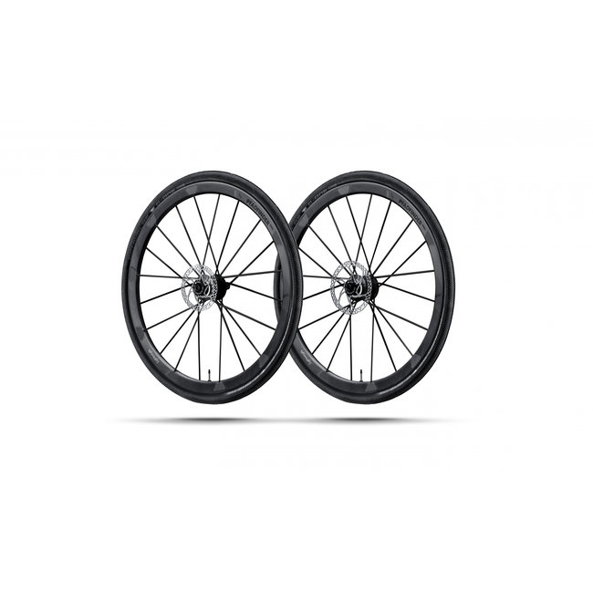 Lightweight Pfadfinder Evo Tubeless Wheelset
