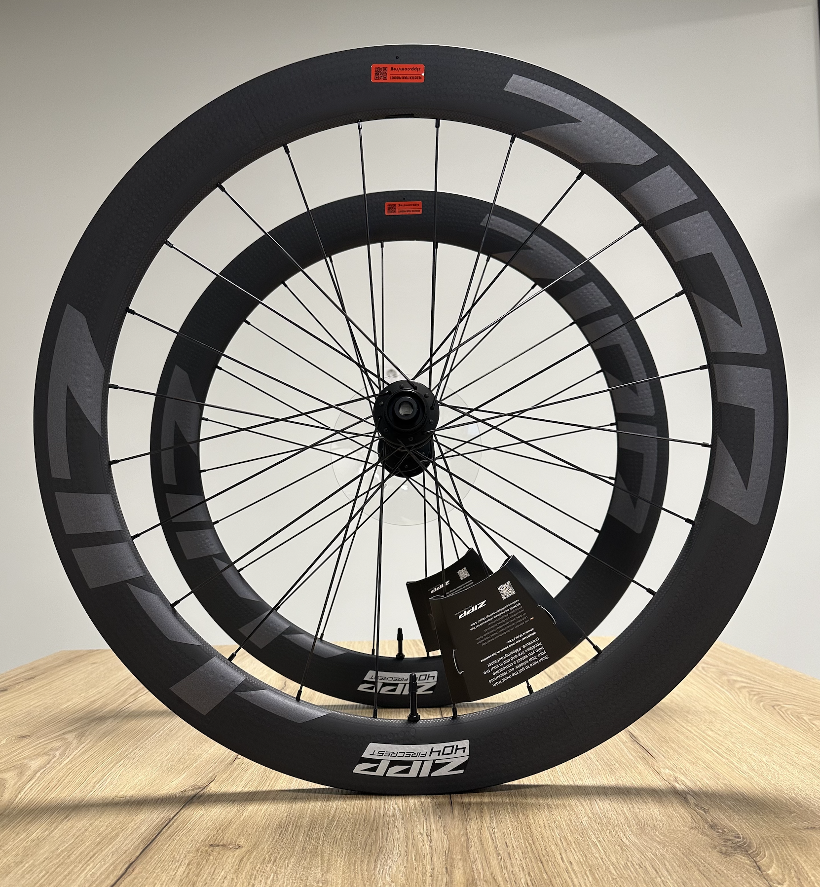 ZIPP 404 Firecrest DISC シマノ12s Zipp 404 Firecrest Carbon Disc Brake Wheel - Tubeless