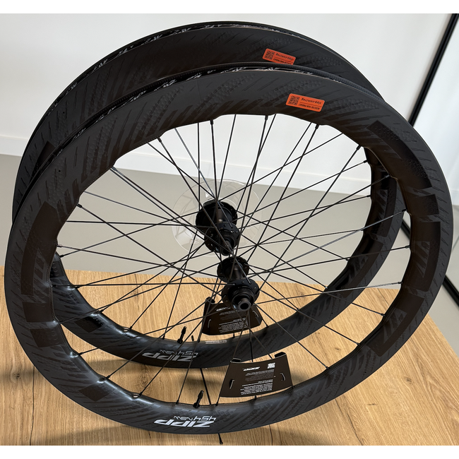 Zipp 454 NSW Tubeless Disc Brake Wheelset