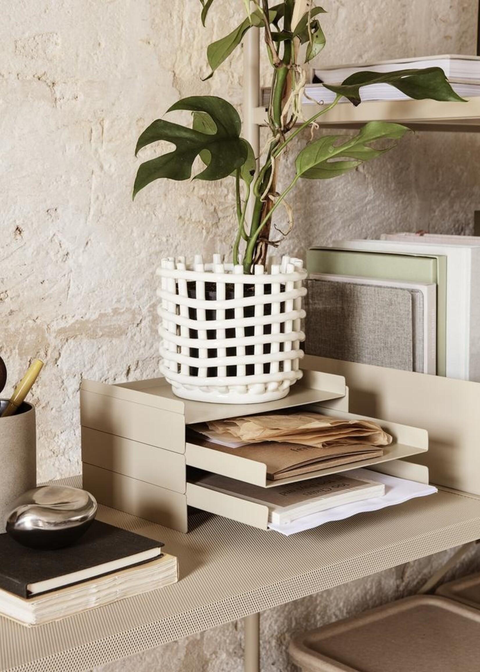 Ferm Living Ferm Living Panier en céramique Petit blanc