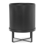 Ferm Living Ferm Living Bau Bloempot met houder/onderschaal Groot zwart
