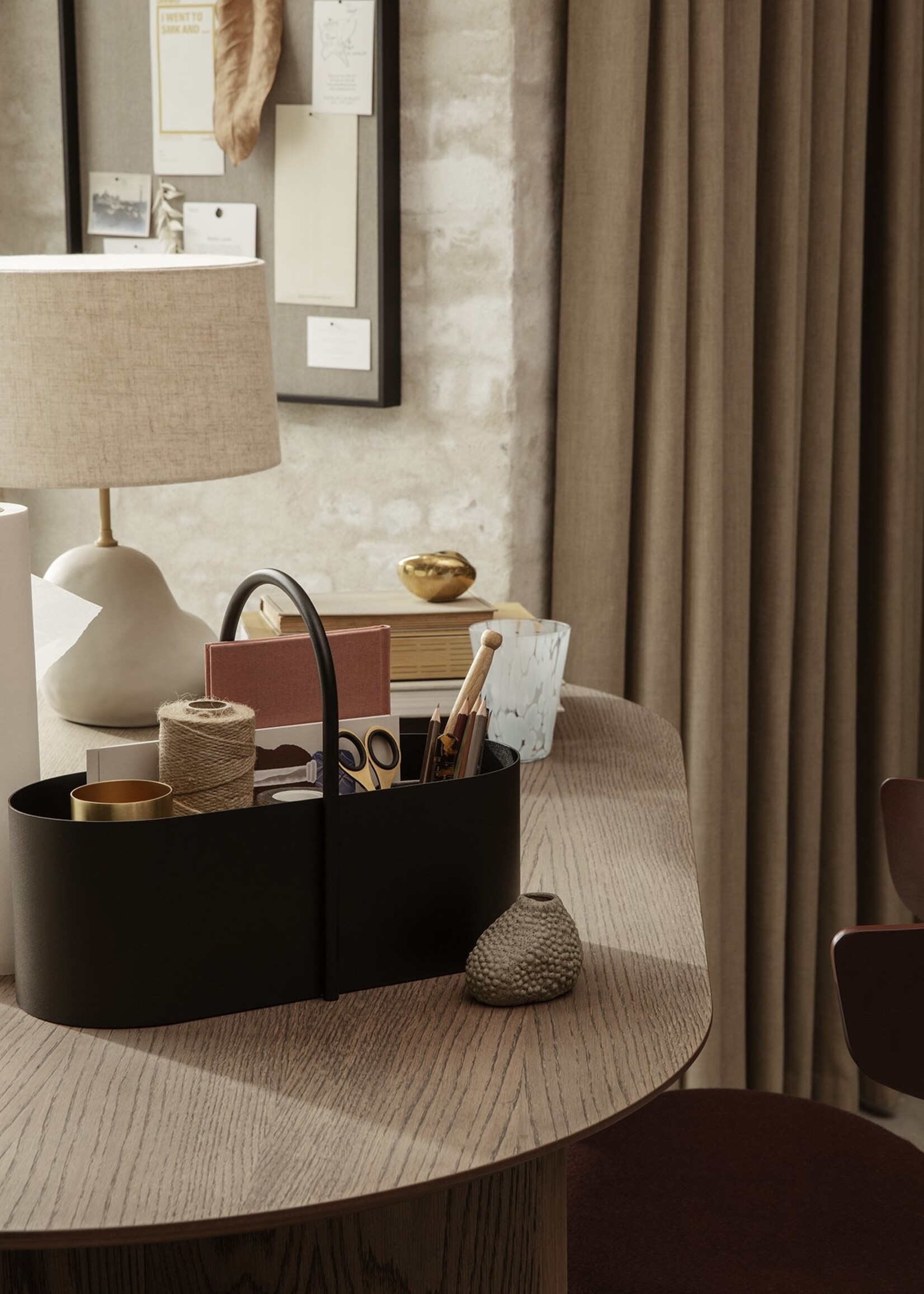 Ferm Living Ferm Living - Toolbox Grib - Bac de rangement - Perforé - Noir - Métal