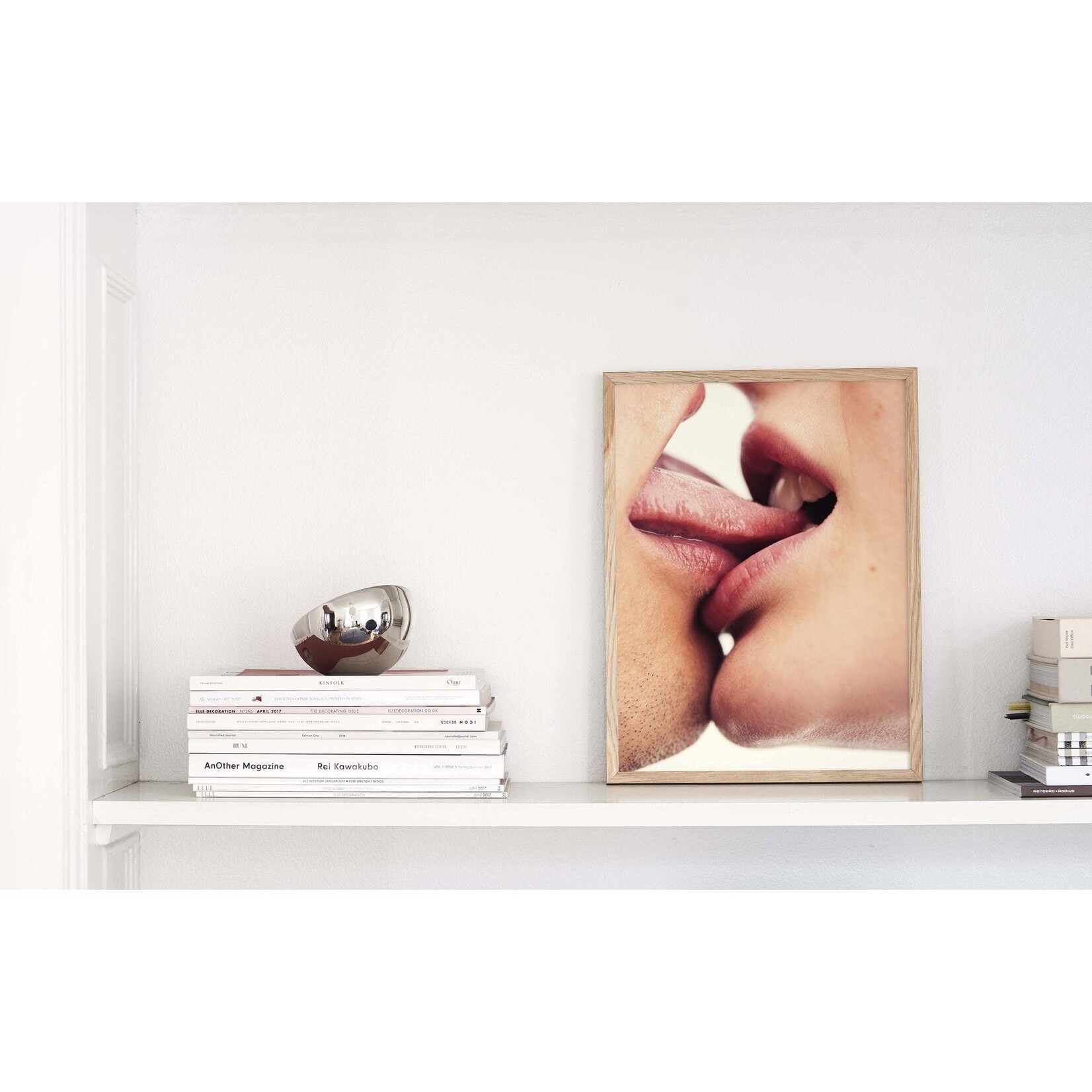 Paper Collective Paper Collective Poster Henrik Bülow The Kiss I 50x70cm