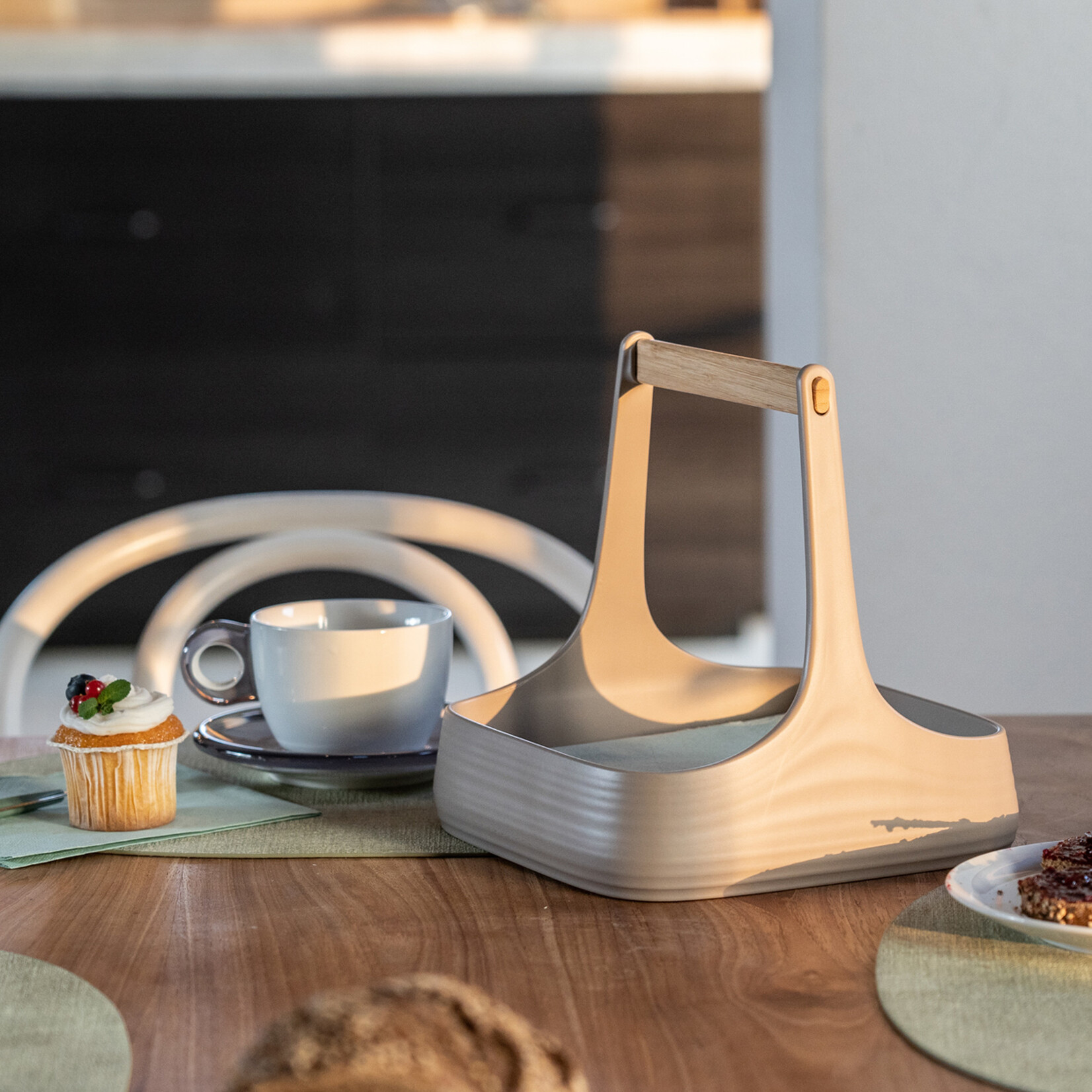 Guzzini Guzzini Tierra "ALL TOGETHER" Tafelcaddy  Taupe Hout post-consumer gerecycled plastic