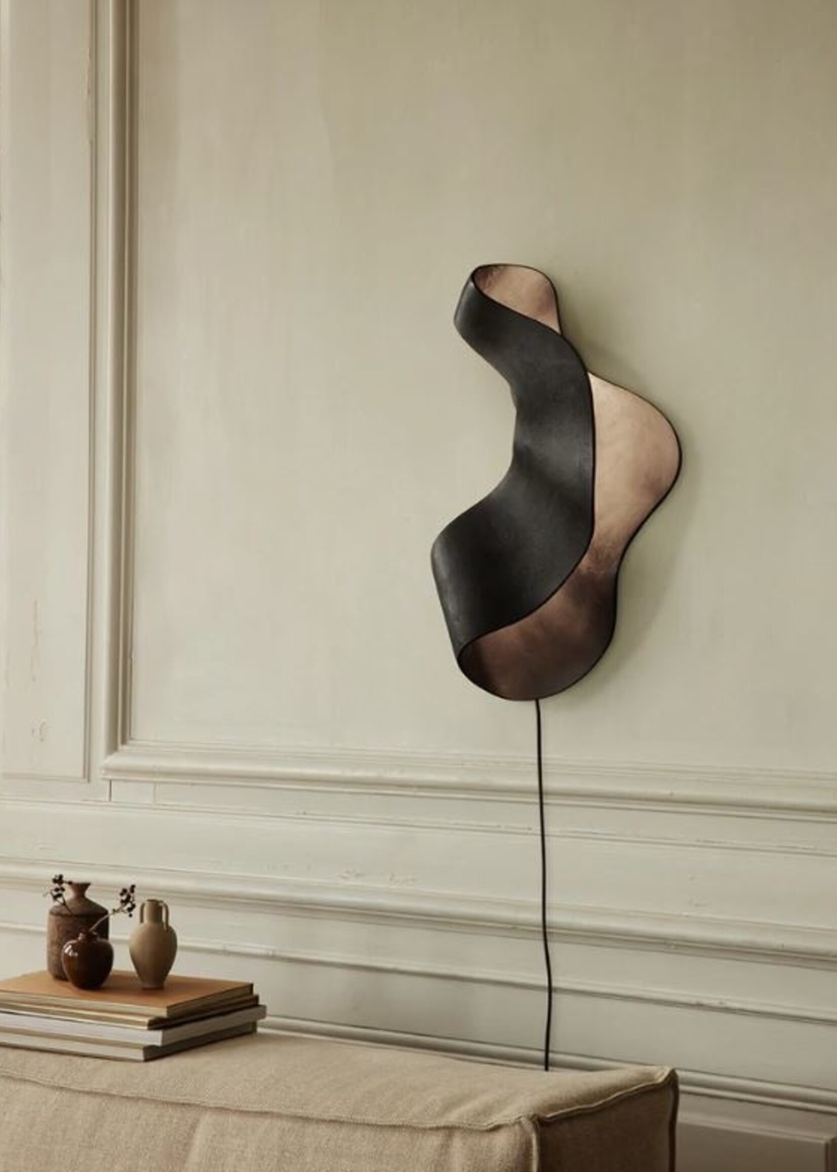 Ferm Living Ferm Living - Lampe murale Oyster - Noir