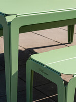 Weltevree Weltevree - Bended Bench 140 - Lichtgewicht aluminium tuinbank - Pale Green