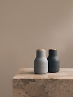 Menu Audo Menu Audo - Bottle Grinder Peper- en Zoutmolen - Small H11,5 - Ash/carbon - Beech - 2 pack