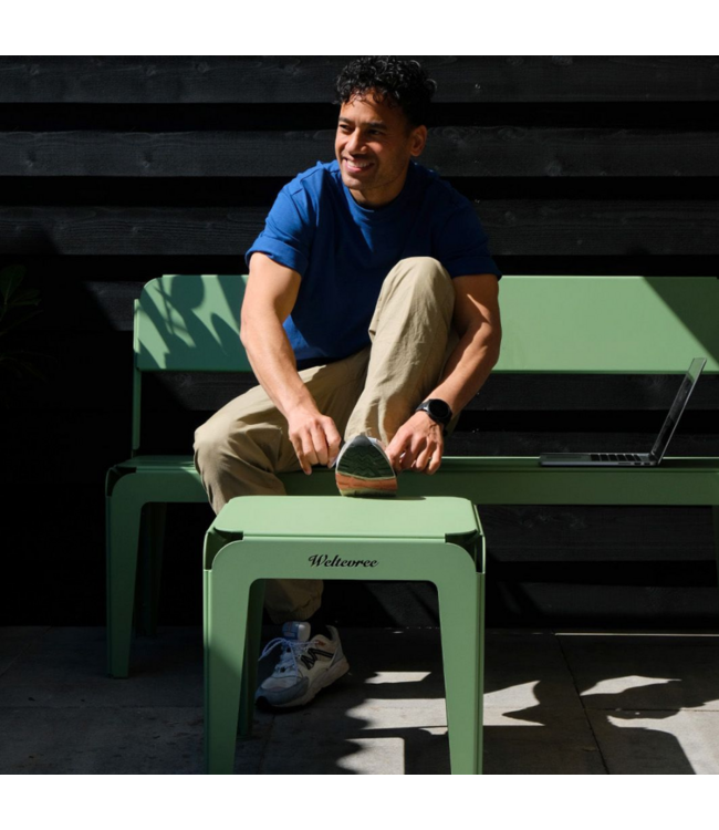 Bended Stool 45 - bleekgroen