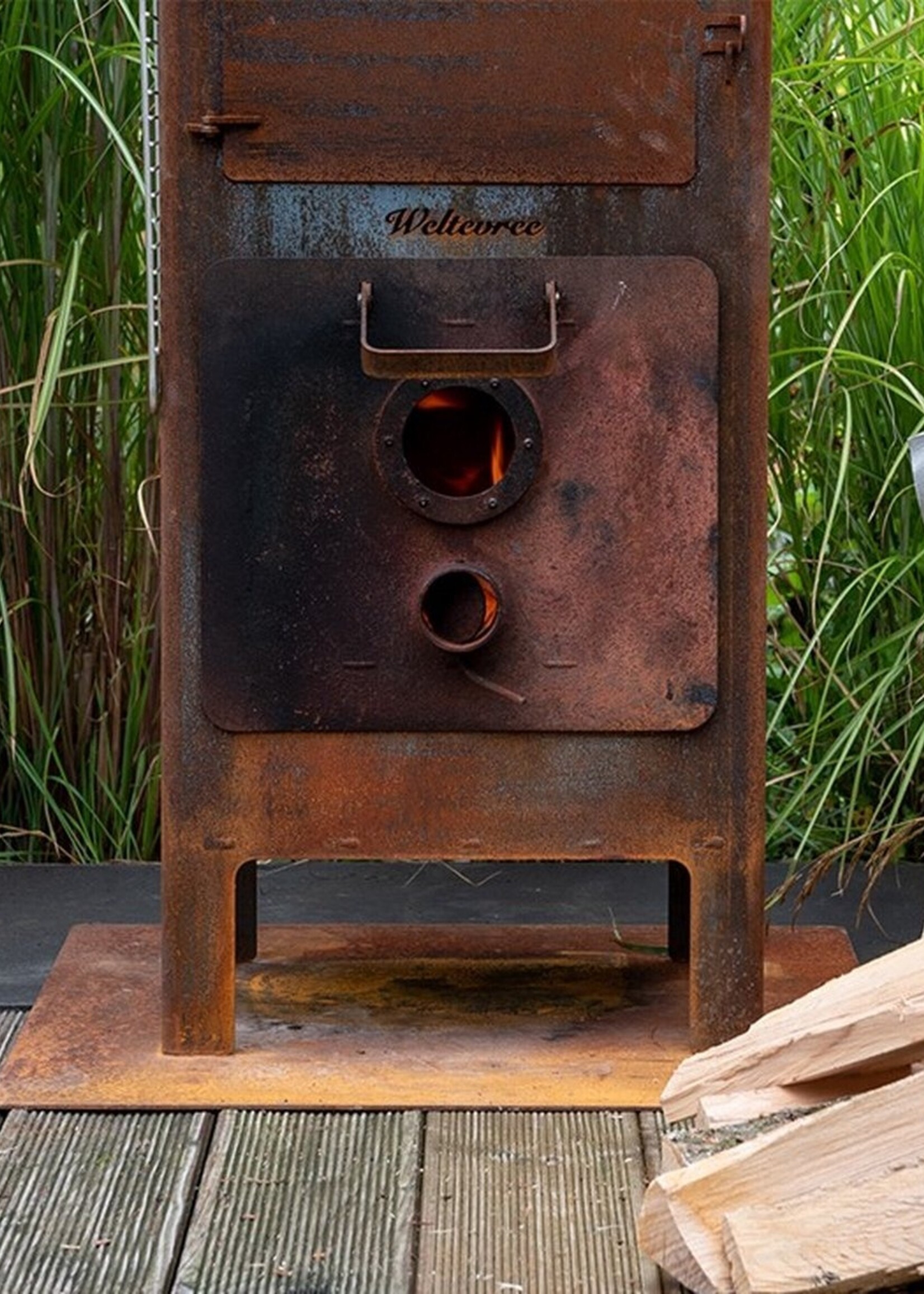 Weltevree Four d'extérieur Weltevree avec porte, chapeau de cheminée, plaque de sol et thermomètre