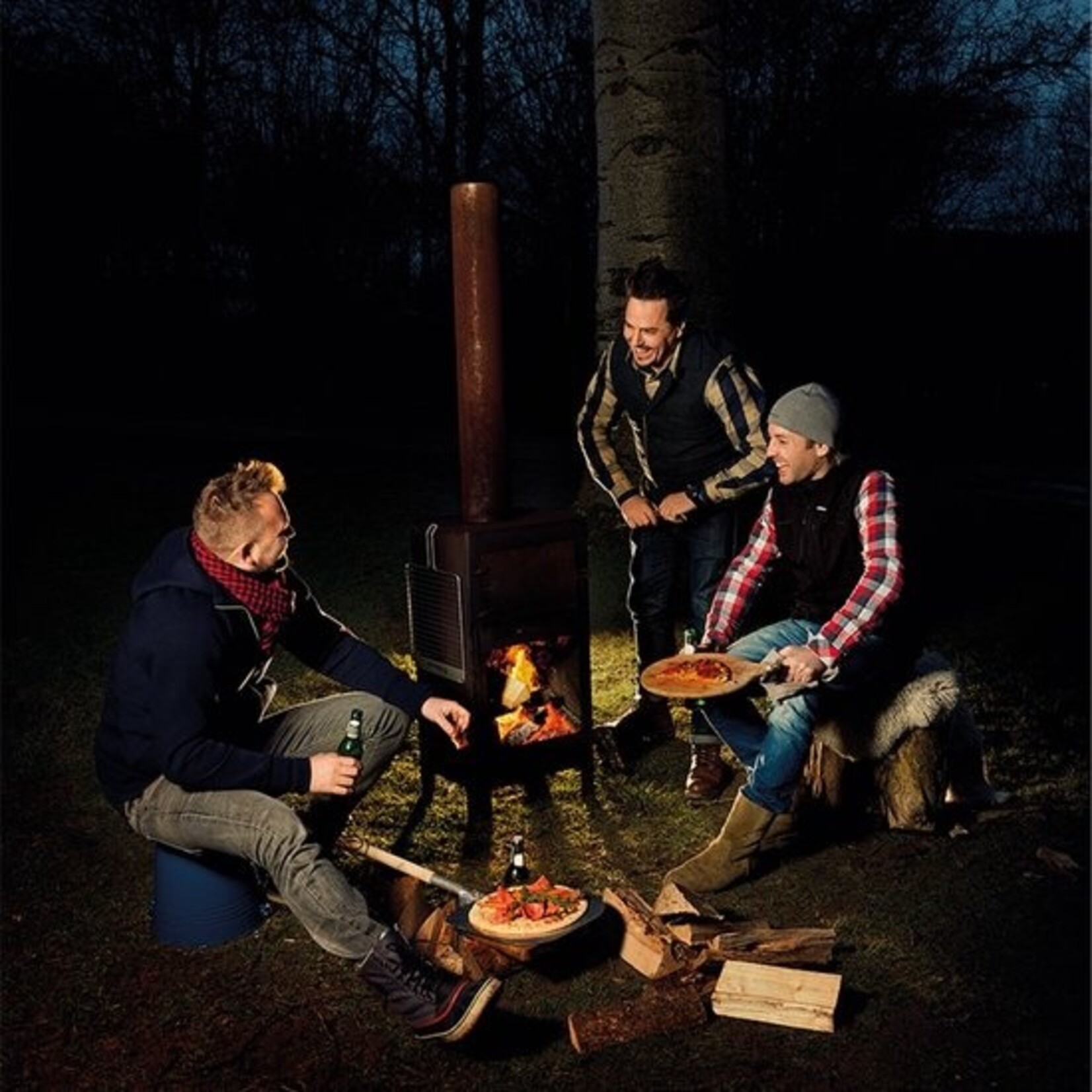 Weltevree Weltevree Outdooroven met Deur, Schoorsteenkapje, Vloerplaat en Thermometer