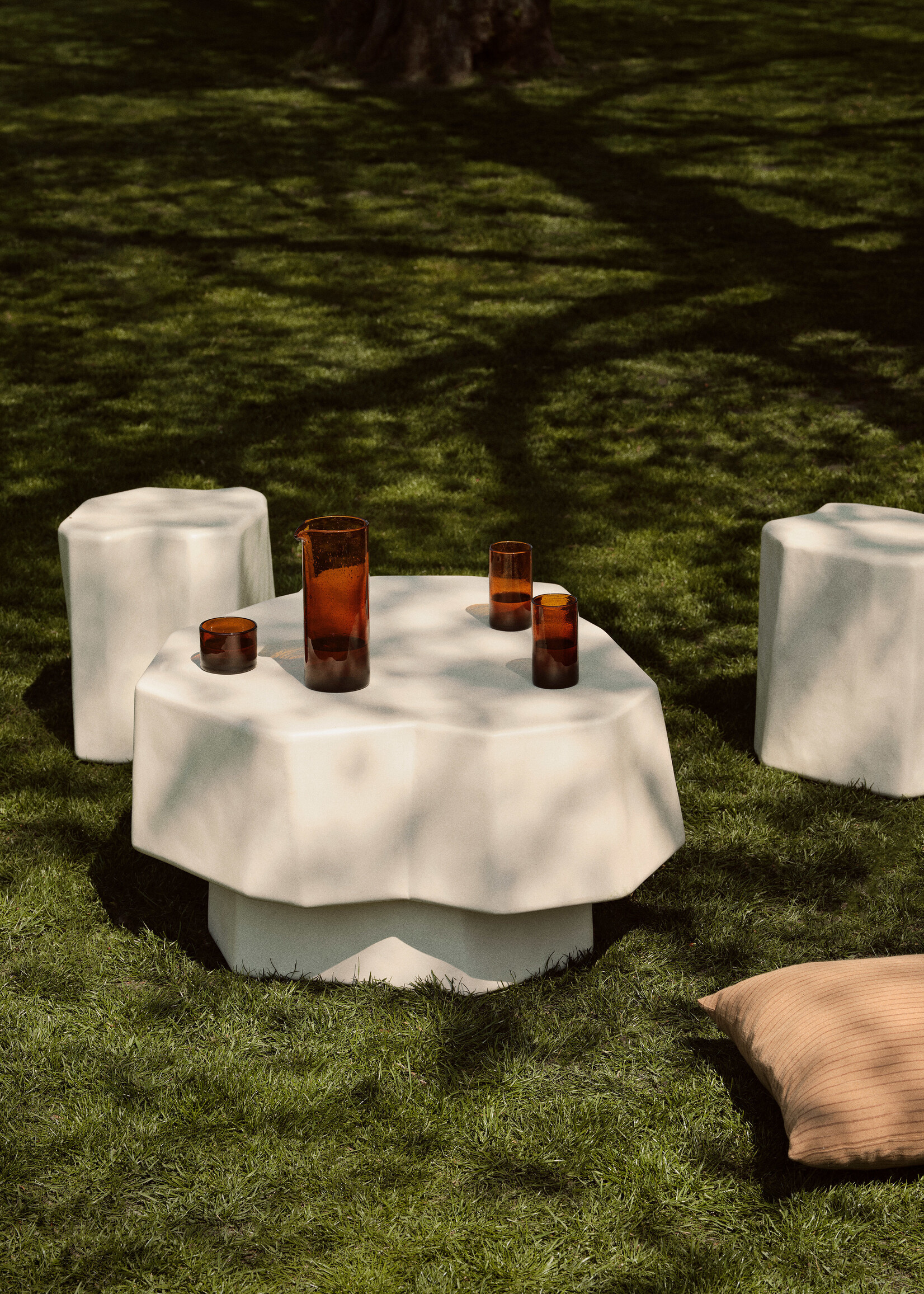 Ferm Living Staffa  Table basse - Petite - Ivoire