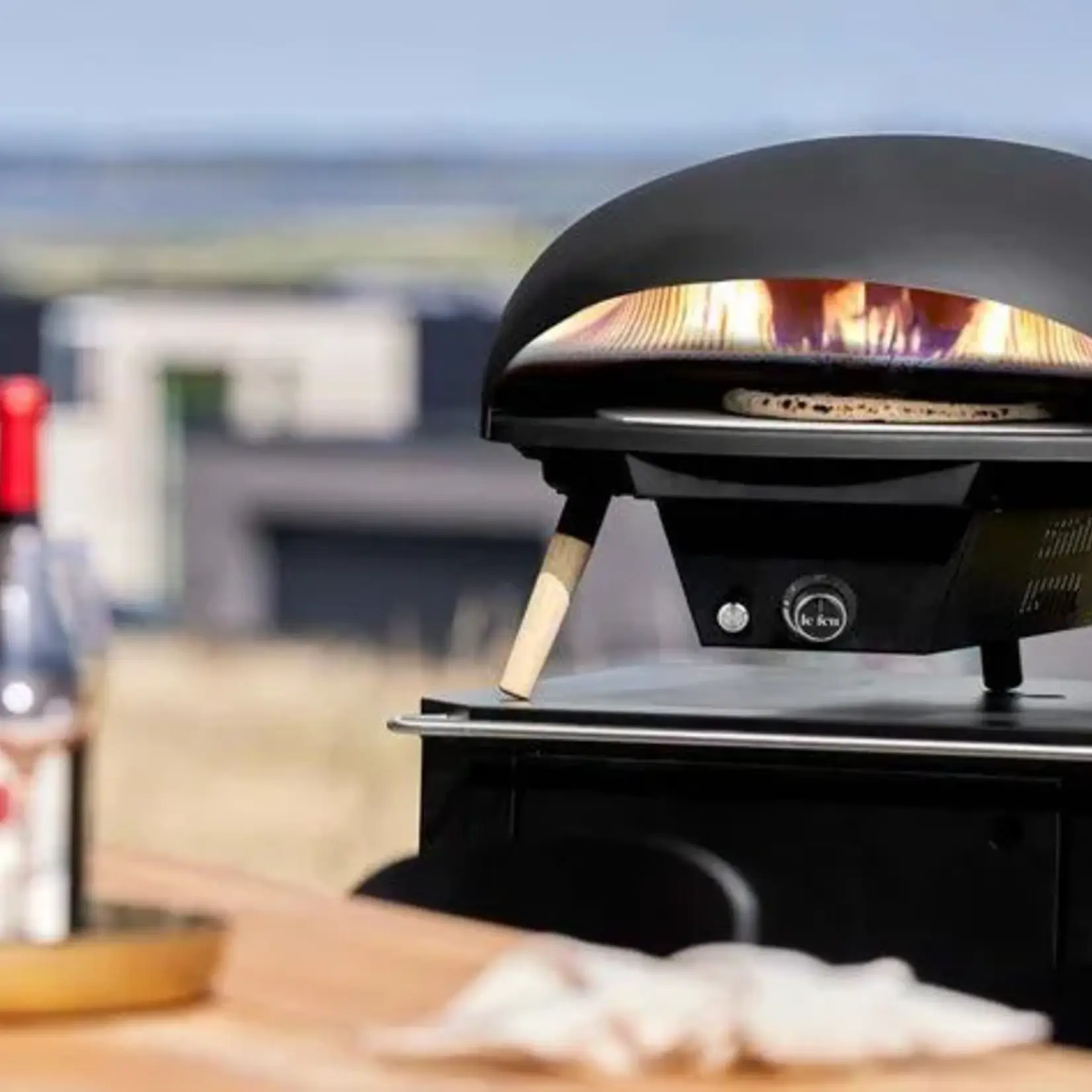 Le feu Le Feu - Turtle Motion - Gas Powered Pizza Oven - Zwart