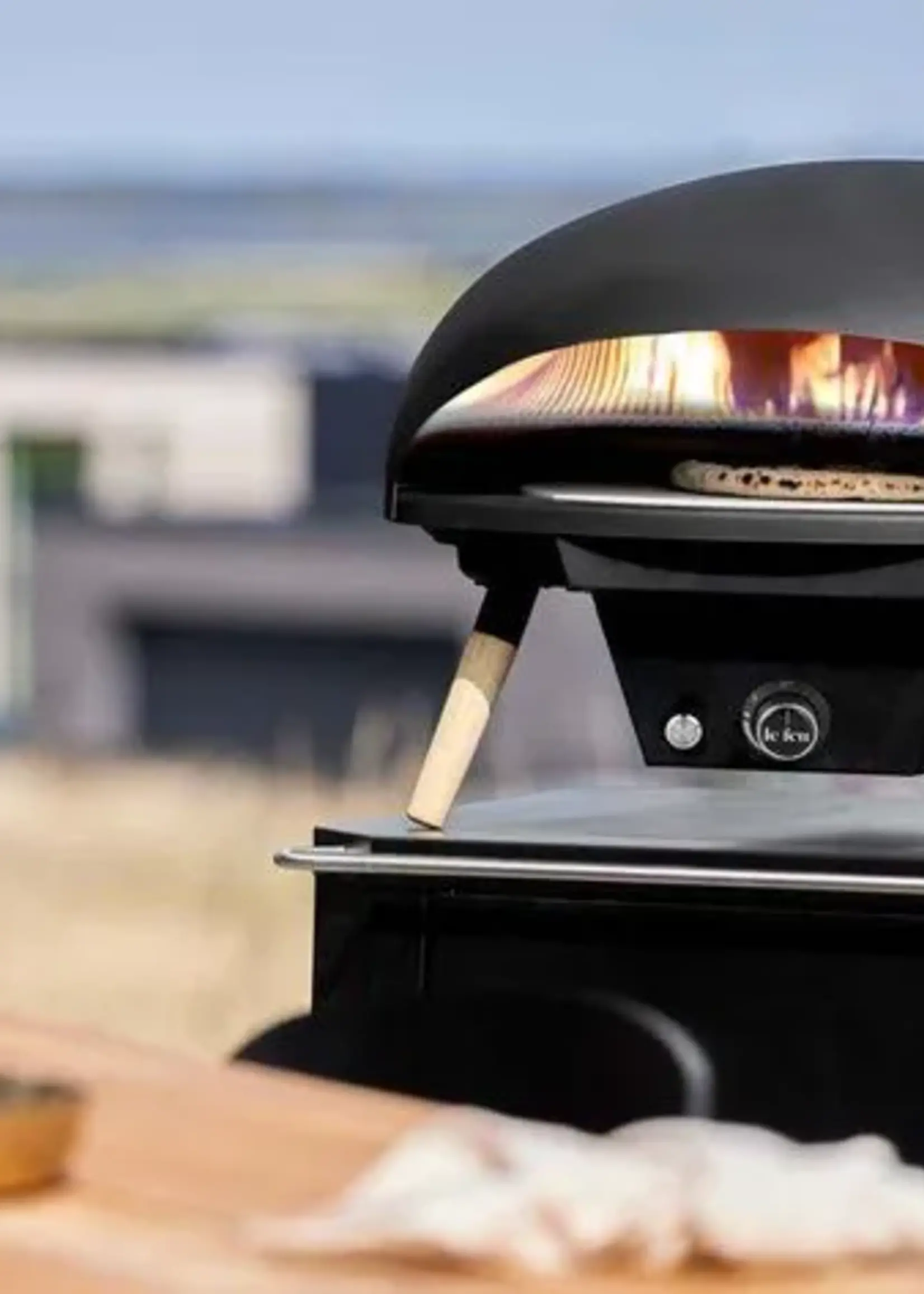 Le feu Le Feu - Turtle Motion - Gas Powered Pizza Oven - Zwart