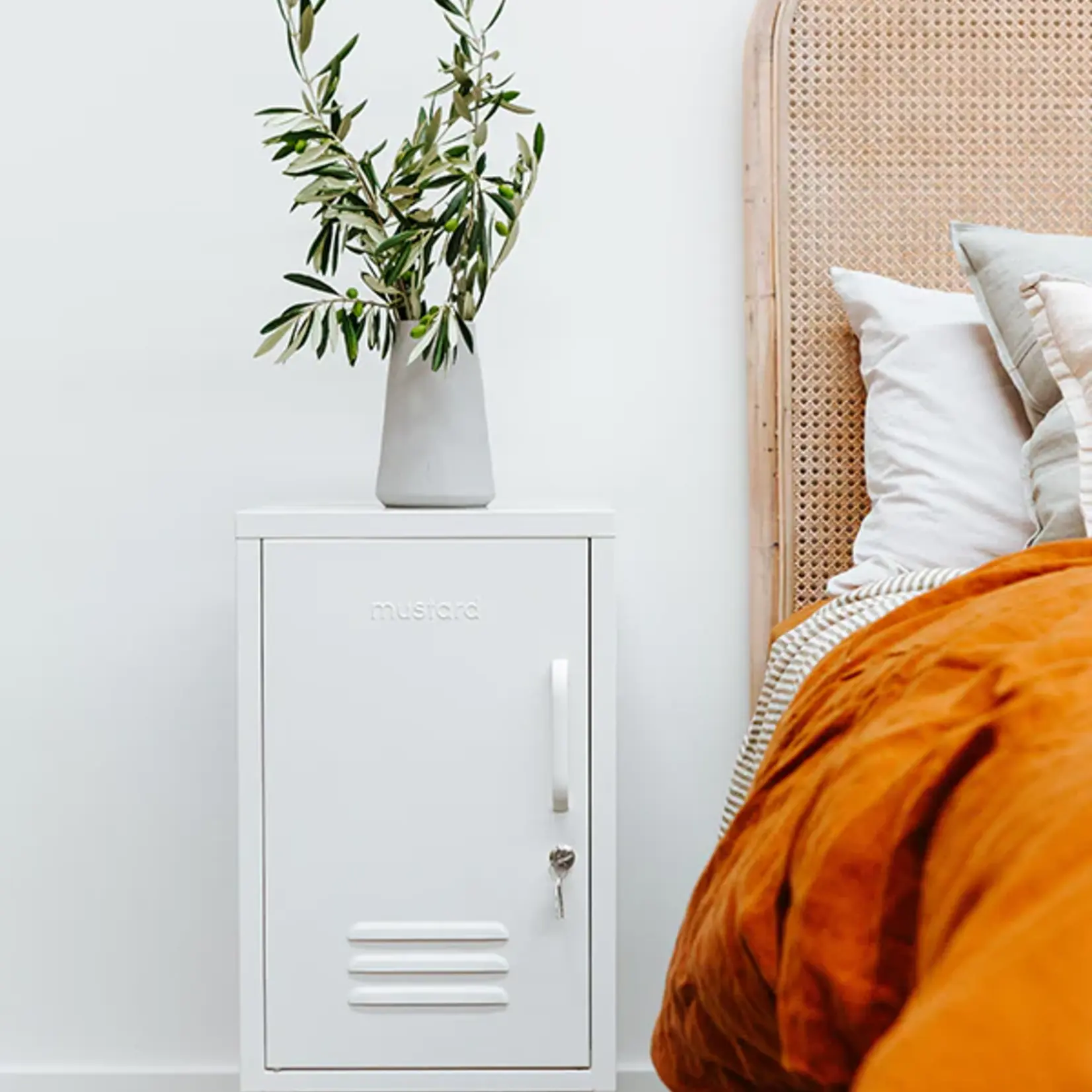 Mustard Made Mustard - The Shorty To The Left - Chalk