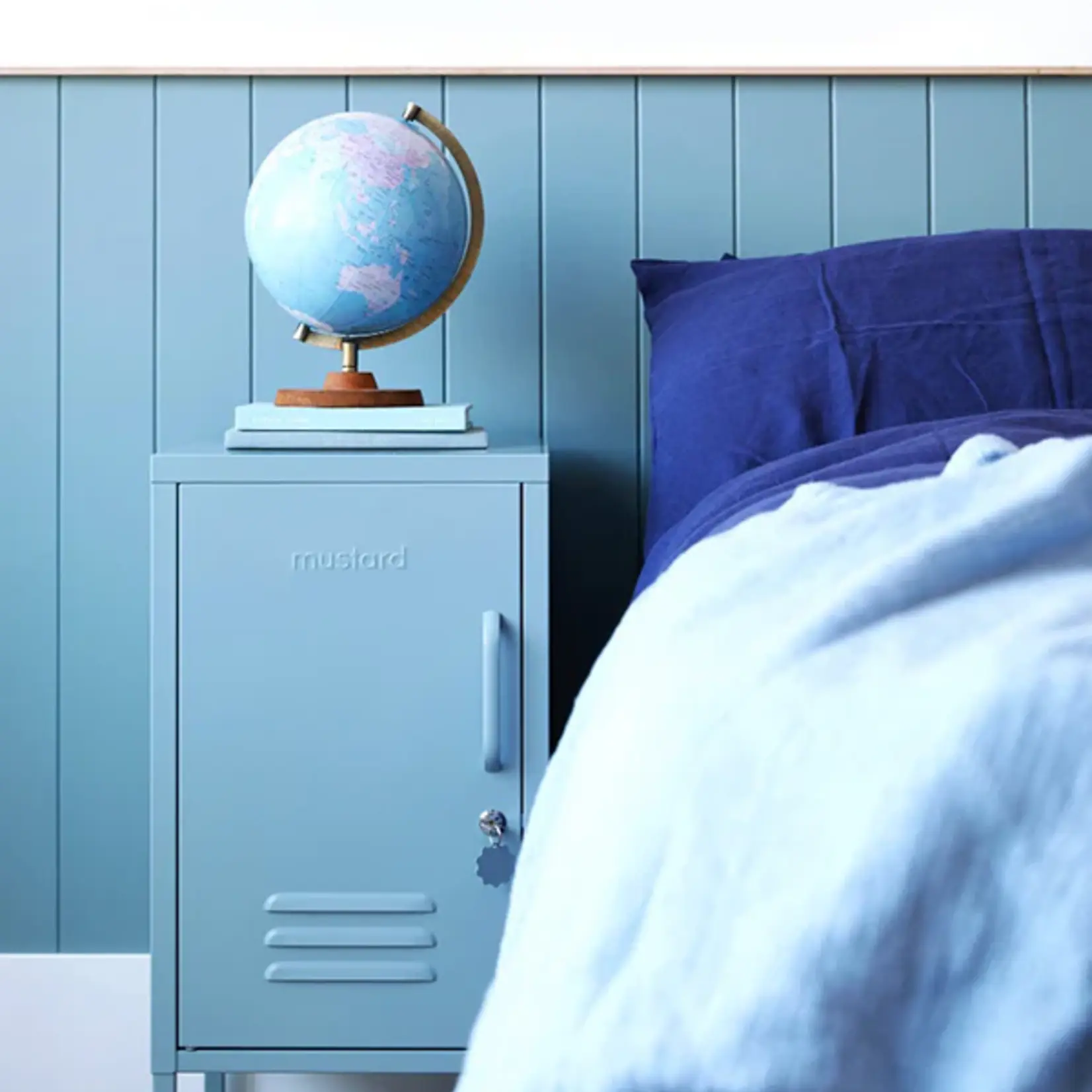 Mustard Made Mustard - The Shorty To The Left - Ocean