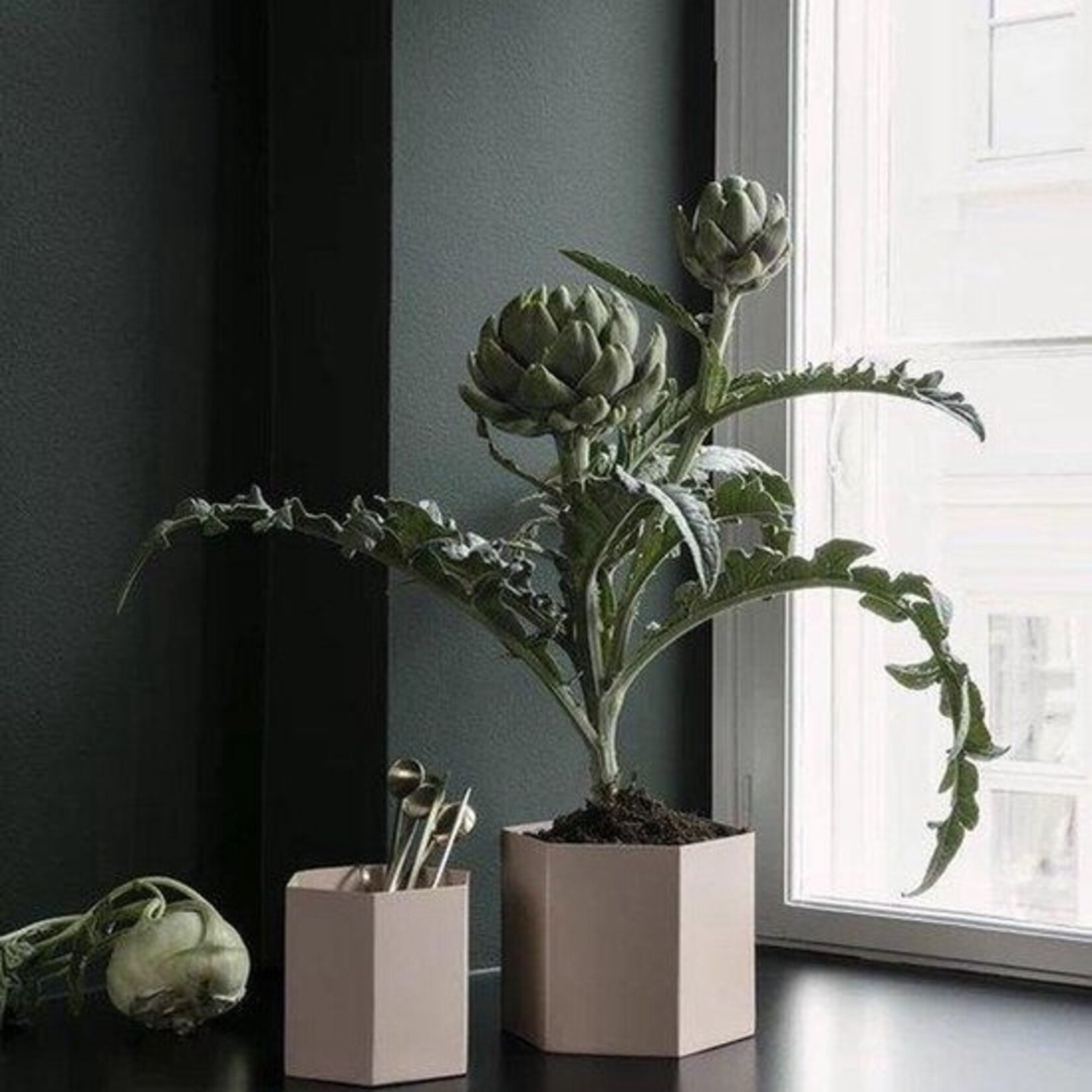 Ferm Living Ferm Living - Hexagon Pot - Large - Roze - Metaal