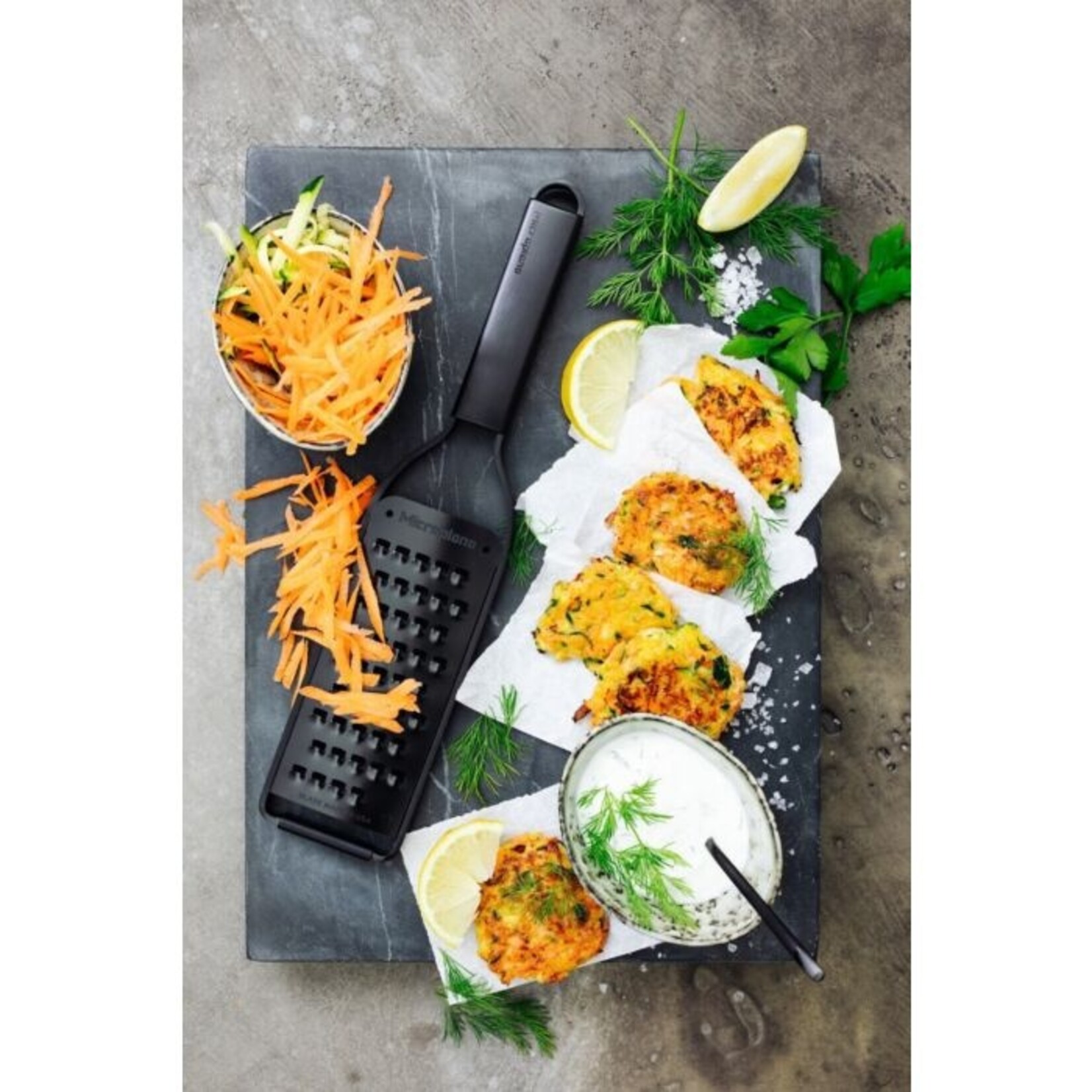 Microplane Microplane - Zwarte Schaap - Râpe entièrement métallique - Râpe extra grossière - Noir - 1 pièce