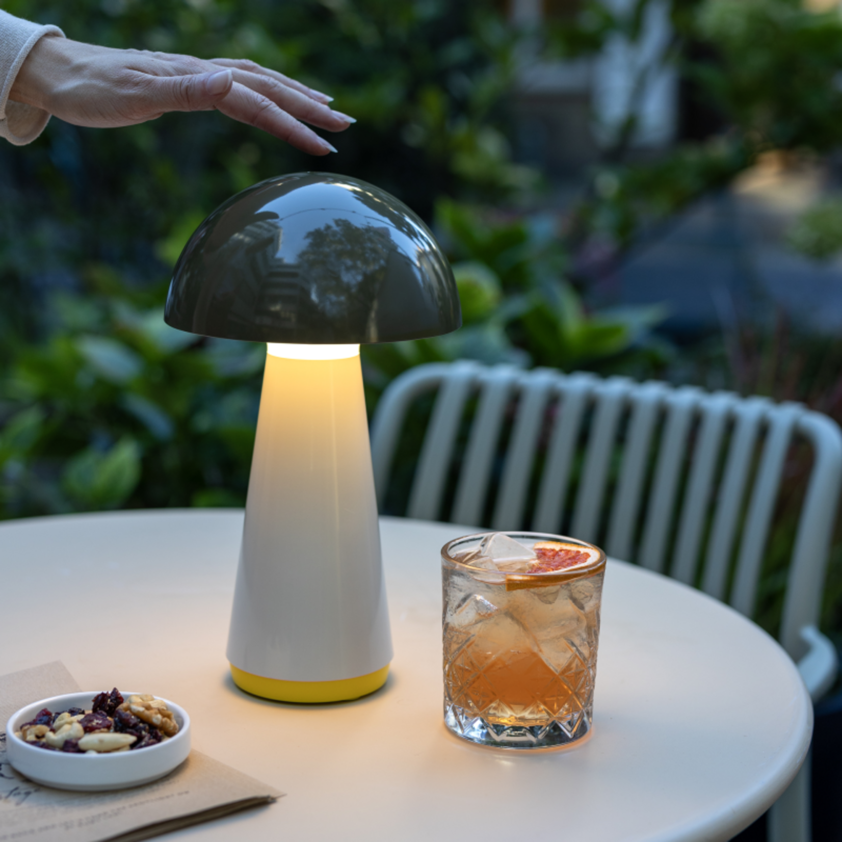 Remember Remember - Lampe de table 'Bob' - Olive - 1 pièce