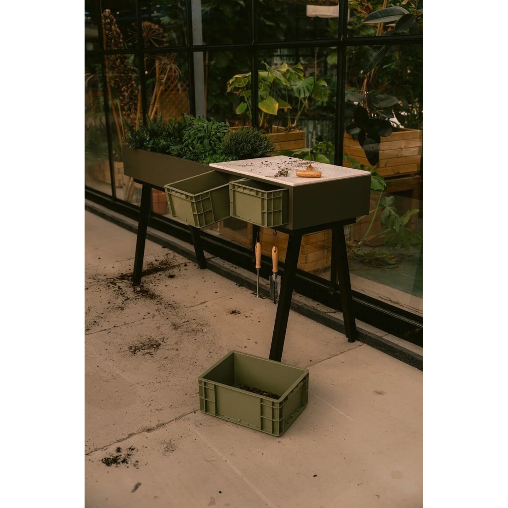 Weltevree Weltevree - Gardenworks Station - Aluminium - Groentafel met plantenbak en werkblad