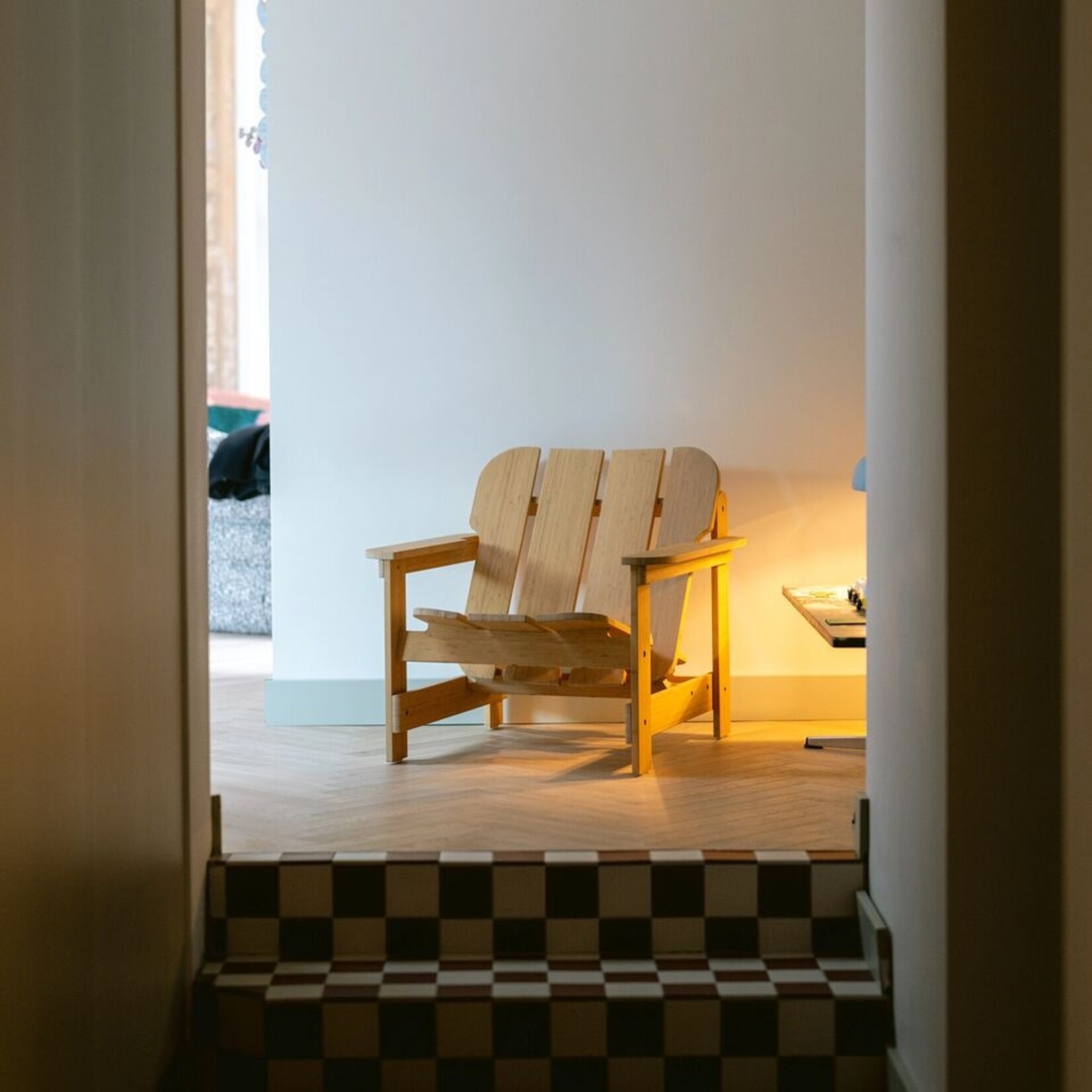 Weltevree Weltevree - Picket Chair met Armleuningen - Loungestoel voor binnen en buiten - Bamboe