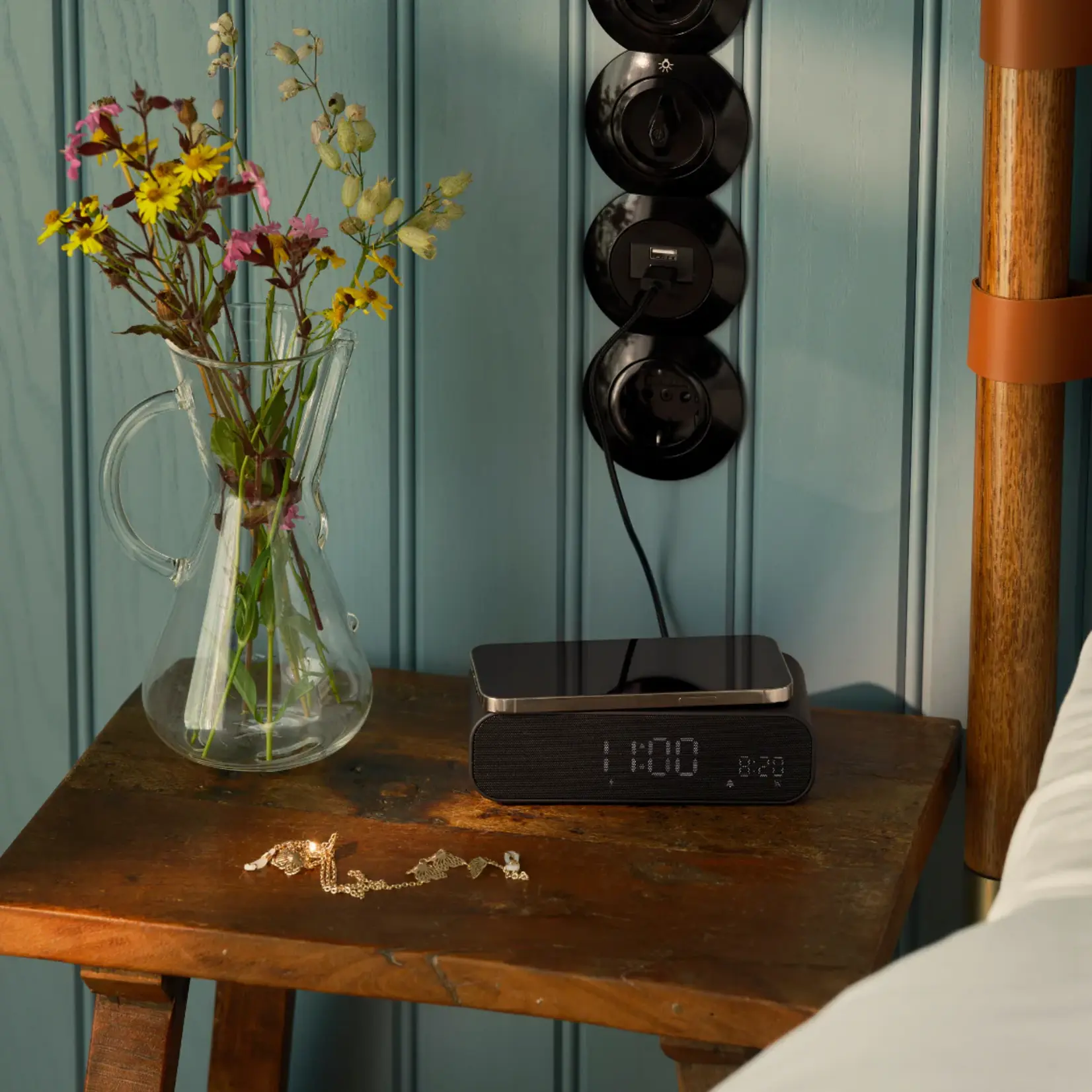 kreafunk Kreafunk - Réveil et lampe de réveil  - Enceinte Bluetooth et recharge sans fil - 1 pièce - Noir