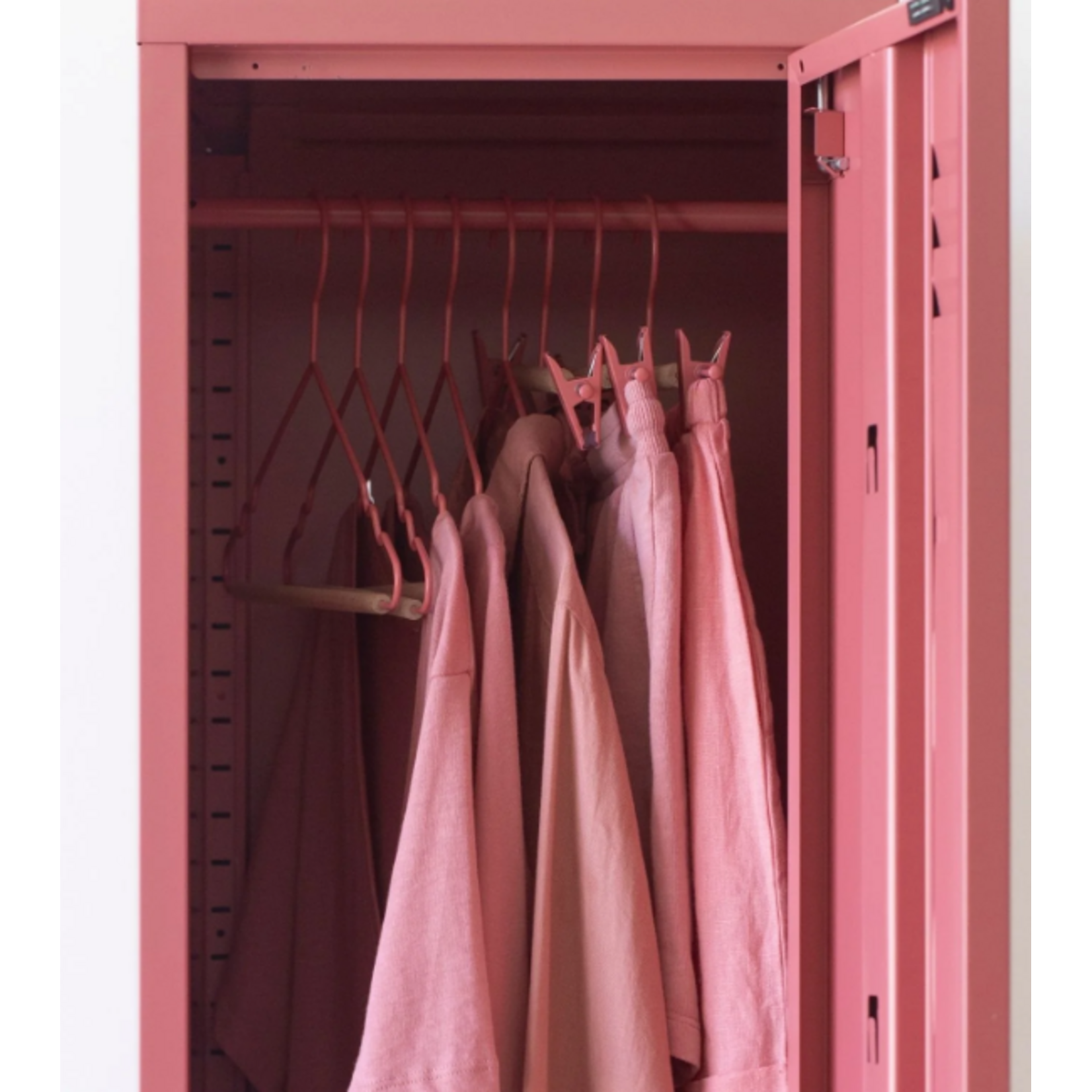 Mustard Made Mustard - Adult top hangers - Kapstokken voor volwassenen  - Set van 10 - Berry