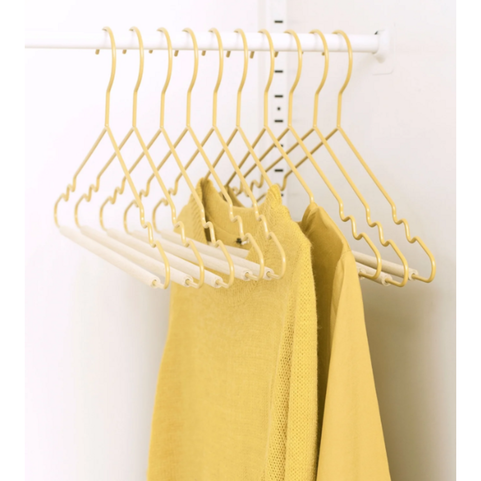 Mustard Made Mustard -  Adult top hangers - Porte-manteaux pour adultes - Lot de 10 - Butter