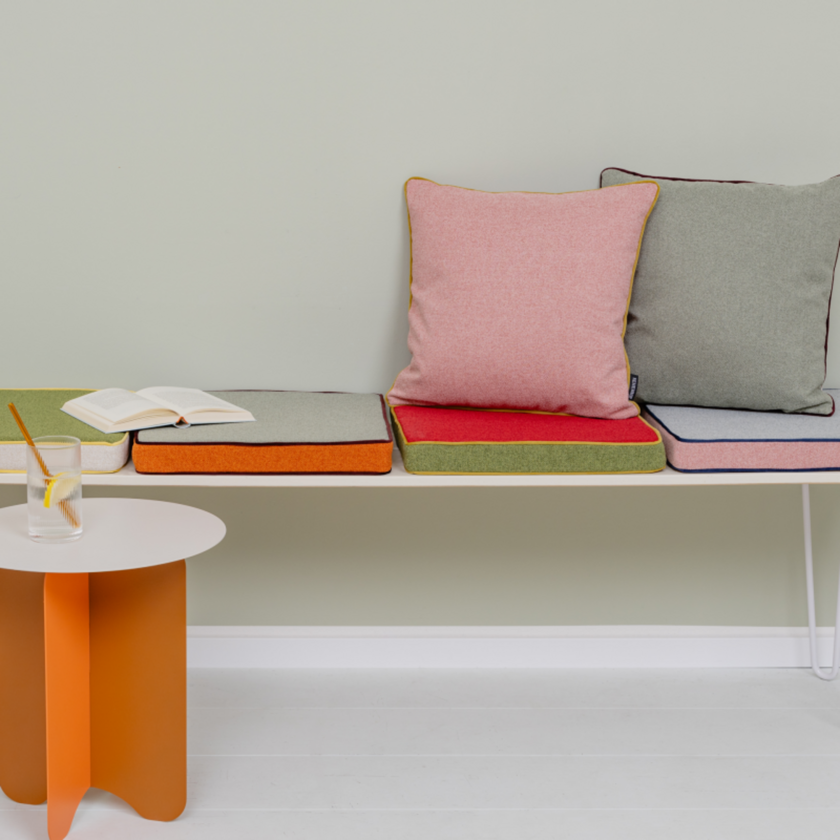 Remember Remember - Kussen 'Cranberry' - 1 Stuk - Rood/roze