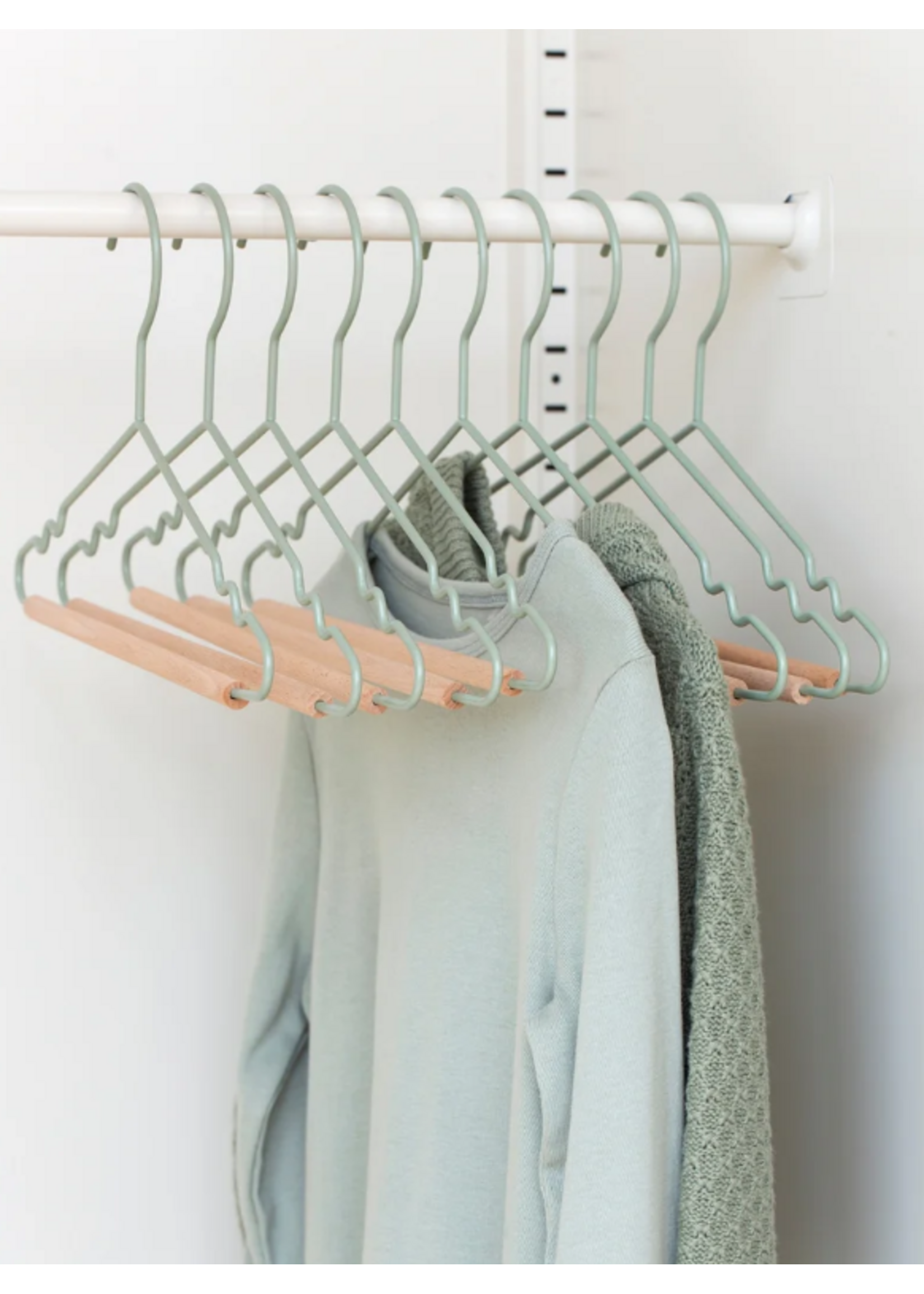 Mustard Made Mustard - Kids top hangers - Kapstokken voor kinderen - Set van 10 - Sage