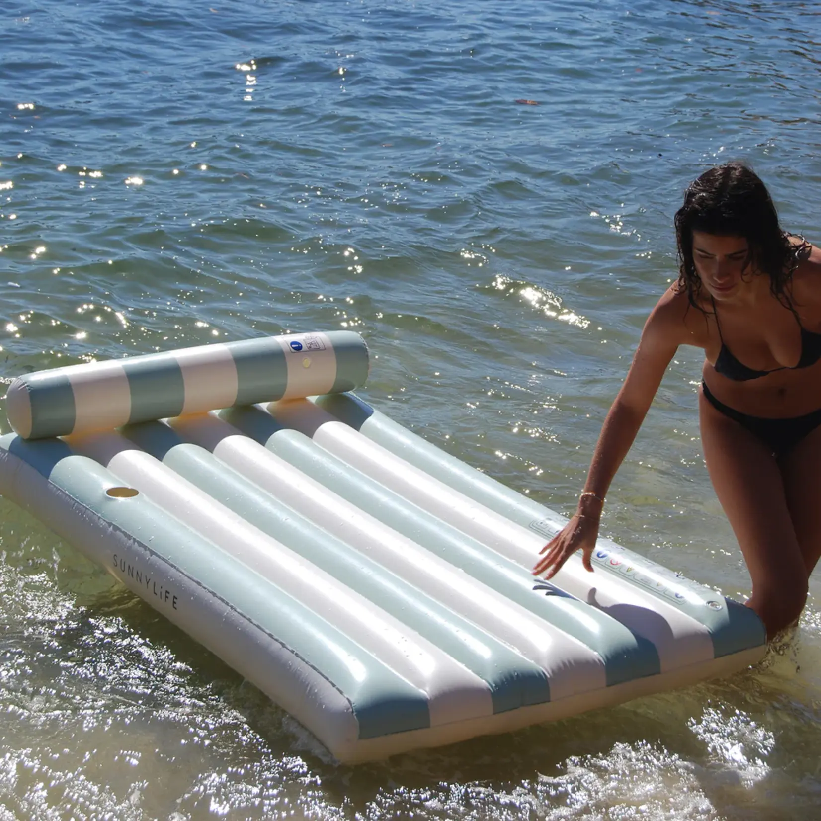 Sunnylife Sunnylife - Luxe Lilo - Ligstoel - Green Stripe - Groen/Wit